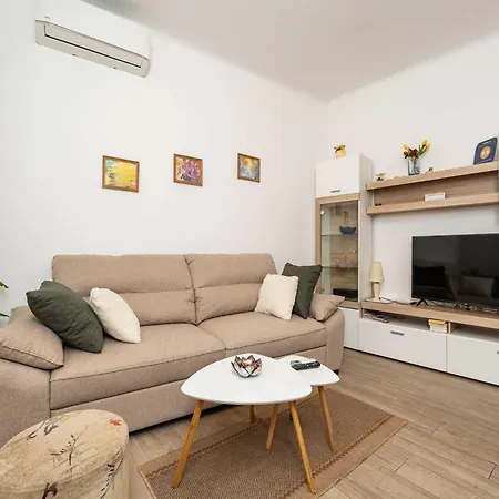 Family Toki - One Bedroom With Terrace Διαμέρισμα Ντουμπρόβνικ