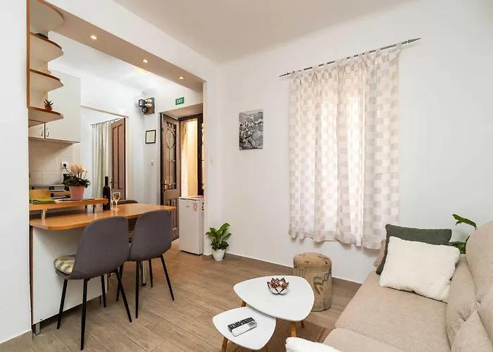 Family Toki - One Bedroom With Terrace