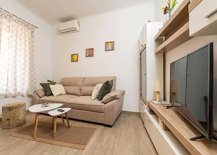 아파트 Family Toki - One Bedroom With Terrace 두브로브니크