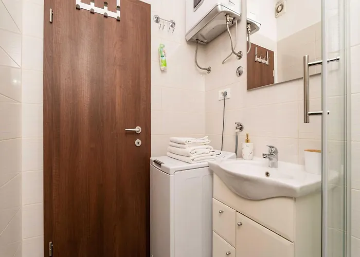 Family Toki - One Bedroom With Terrace דוברובניק