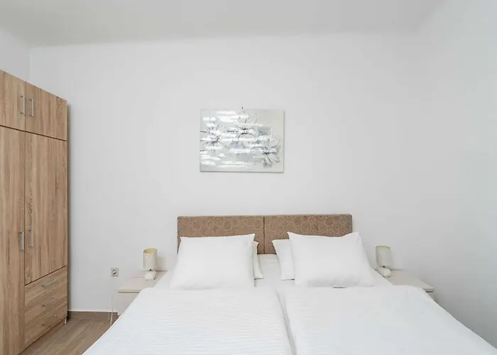 Family Toki - One Bedroom With Terrace Appartement