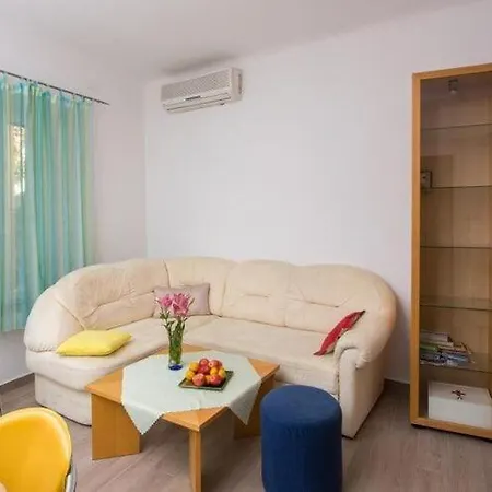 Family Toki - One Bedroom With Terrace * Дубровник